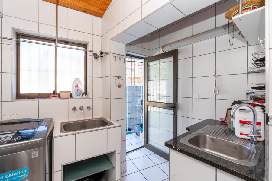 6 Bedroom Property for Sale in Welgelegen Western Cape